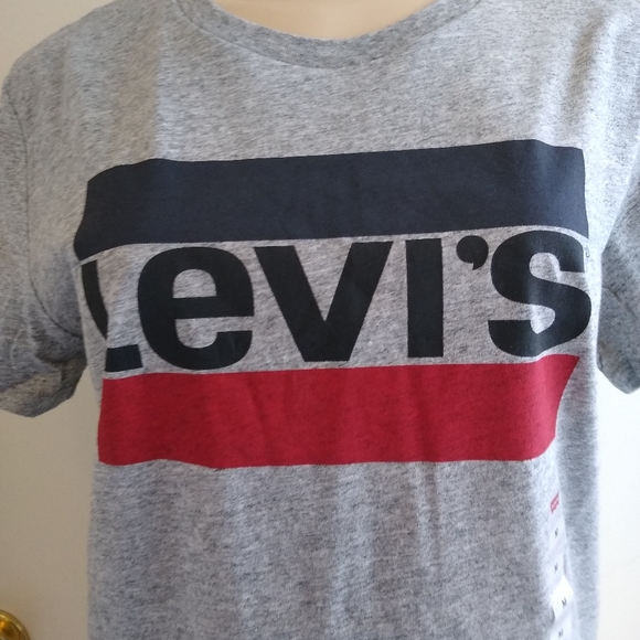 Levi's T- shirt - Picture 2 of 2